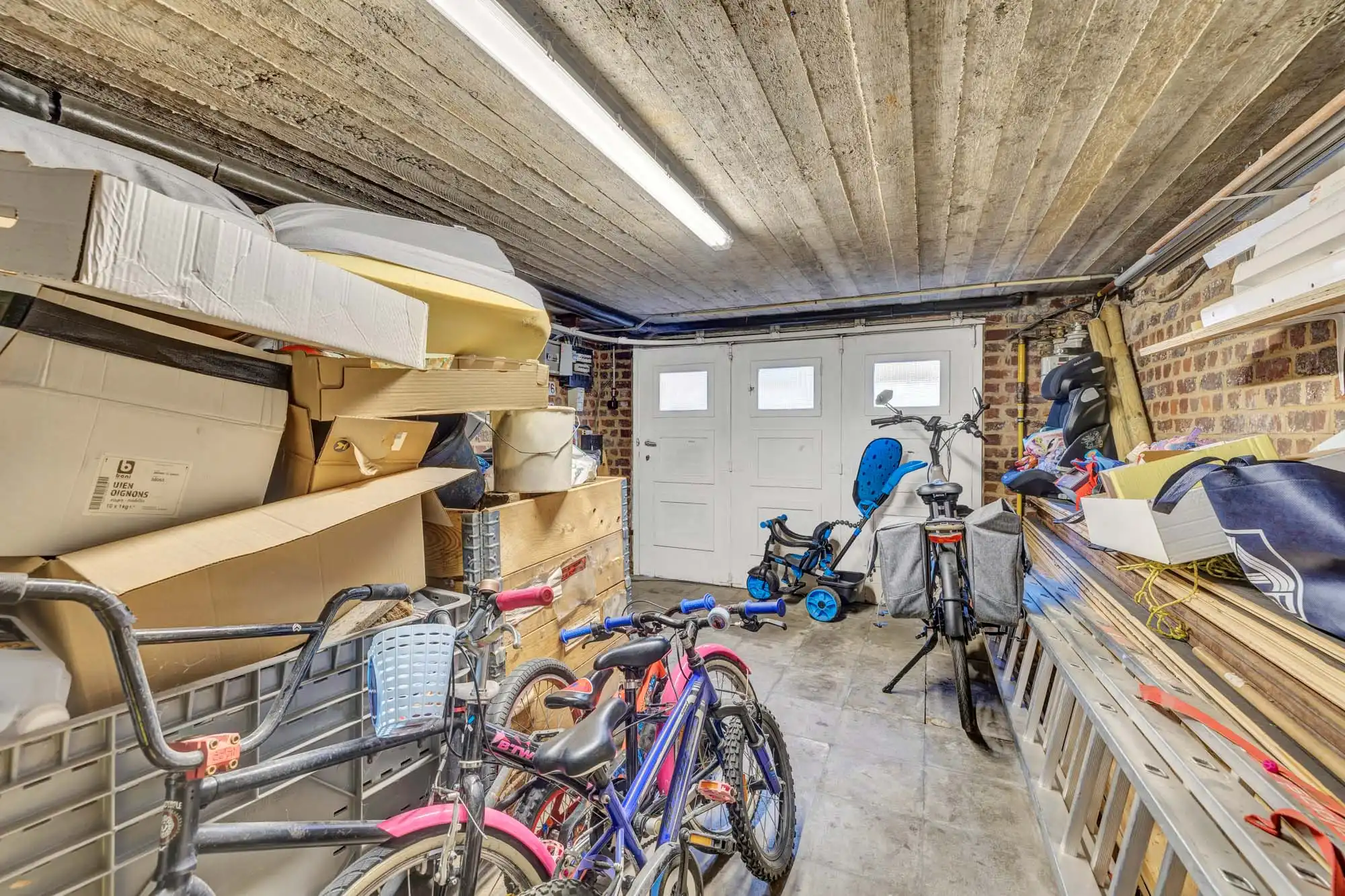 Instapklare woning nabij het treinstation foto 15
