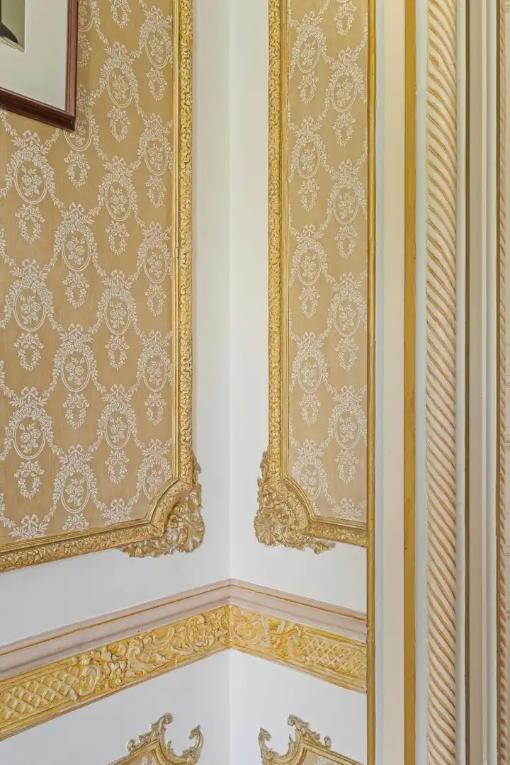 Uiterst ruim burgerhuis met prachtige tuin en enorm veel mogelijkheden foto 6