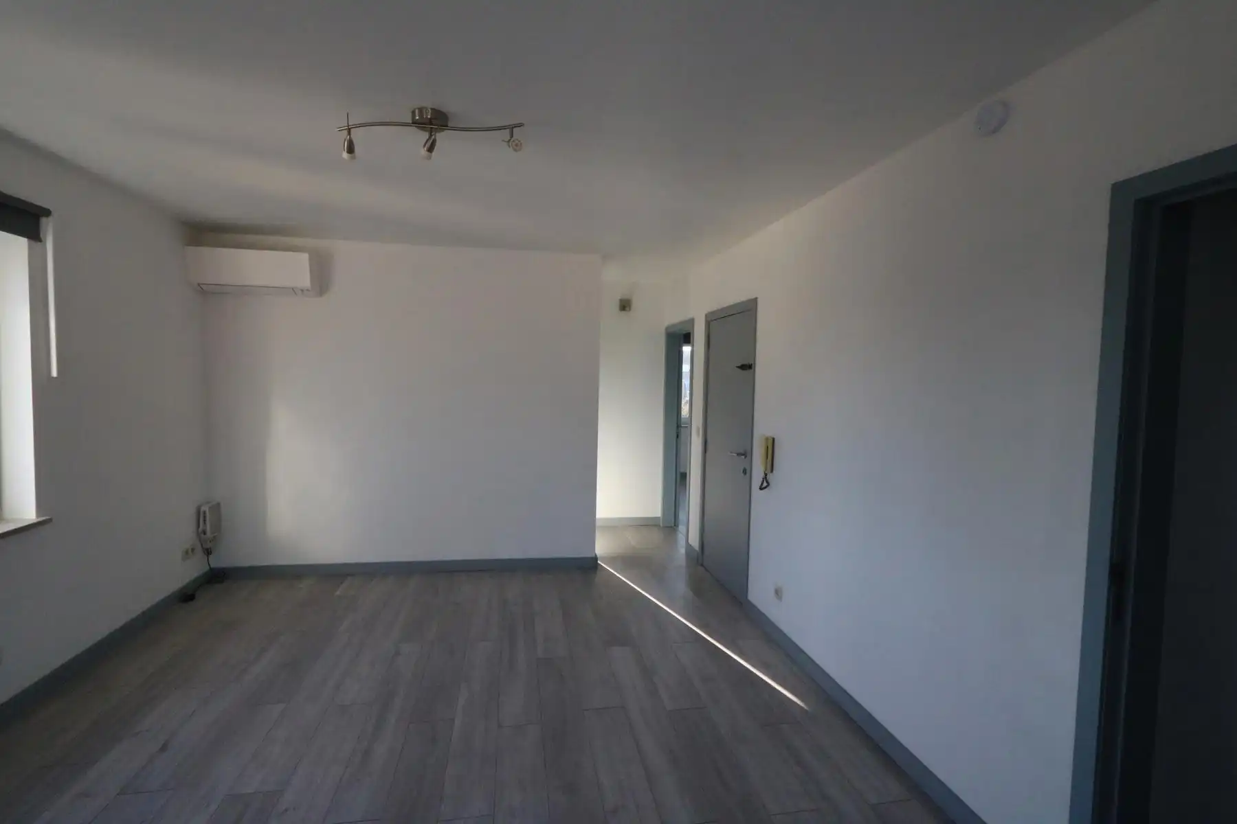Volledig gerenoveerd appartement  foto 10