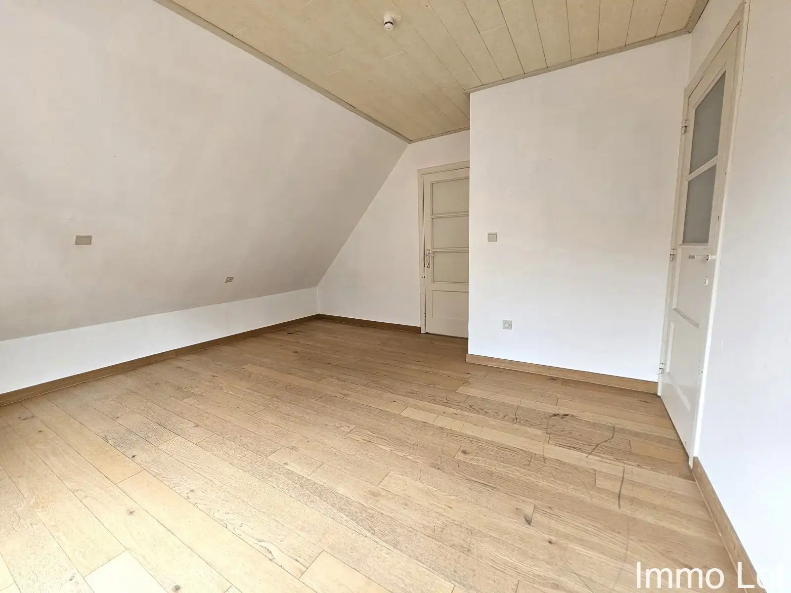 Woning met 2 slaapkamers in het centrum van Zele te huur foto 5