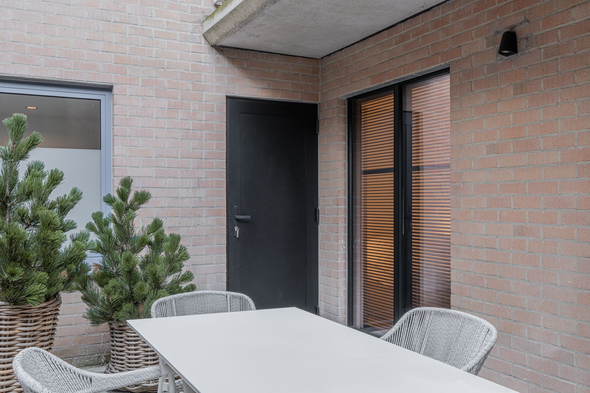 IDEALIS VASTGOED - Exclusief, volledig gerenoveerd én gemeubeld appartement, gelegen op een prachtige locatie op de zeedijk in het Zoute met frontaal zeezicht! foto 52