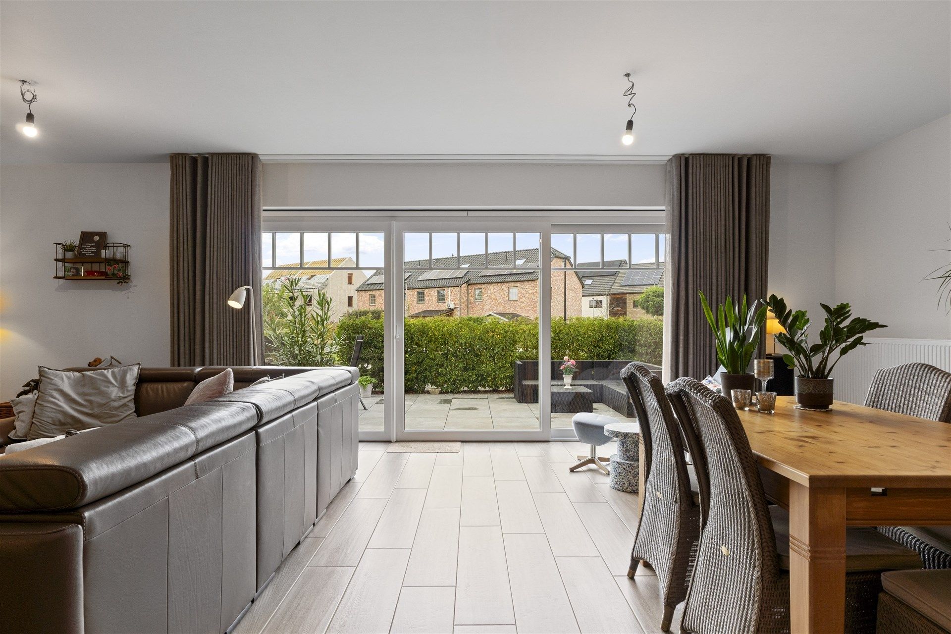 Prachtig gelijkvloersappartement met ondergrondse staanplaats.  foto 6