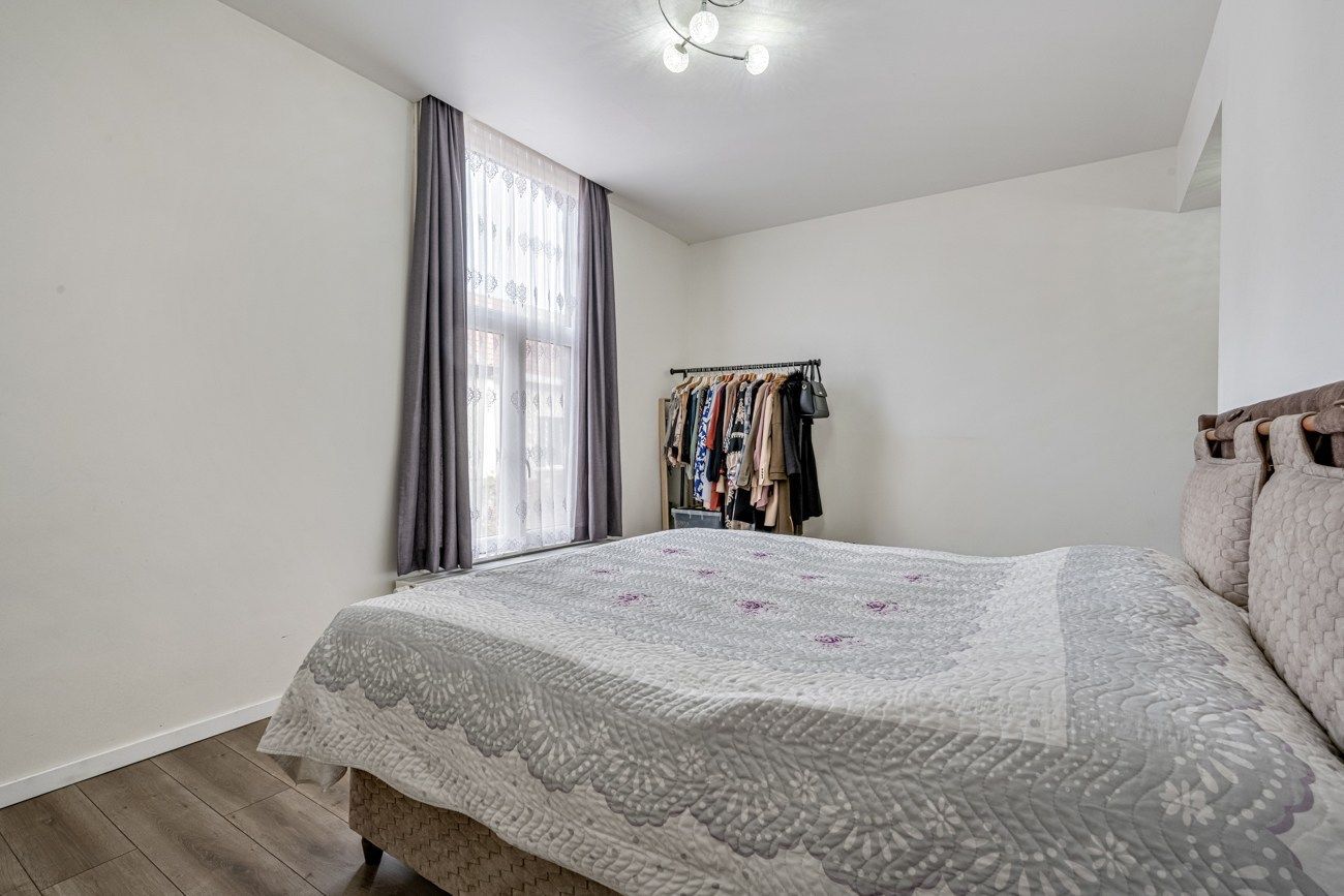 Instapklare woning op gegeerde locatie in Sint-Amandsberg foto 14