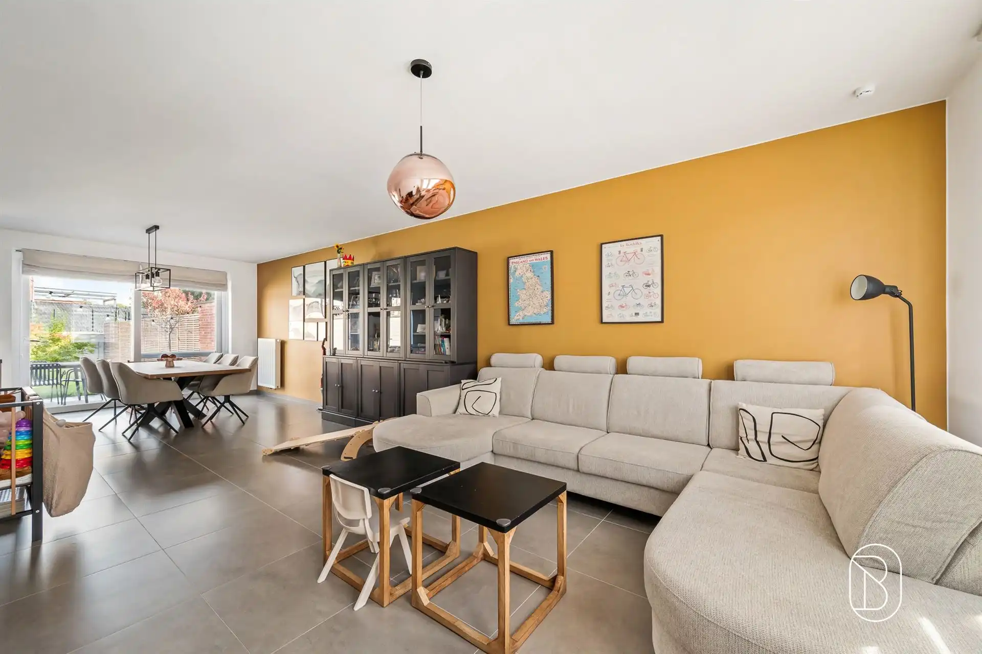 Recente woning met 3 slk, tuin en garage nabij Kluisbos foto 5
