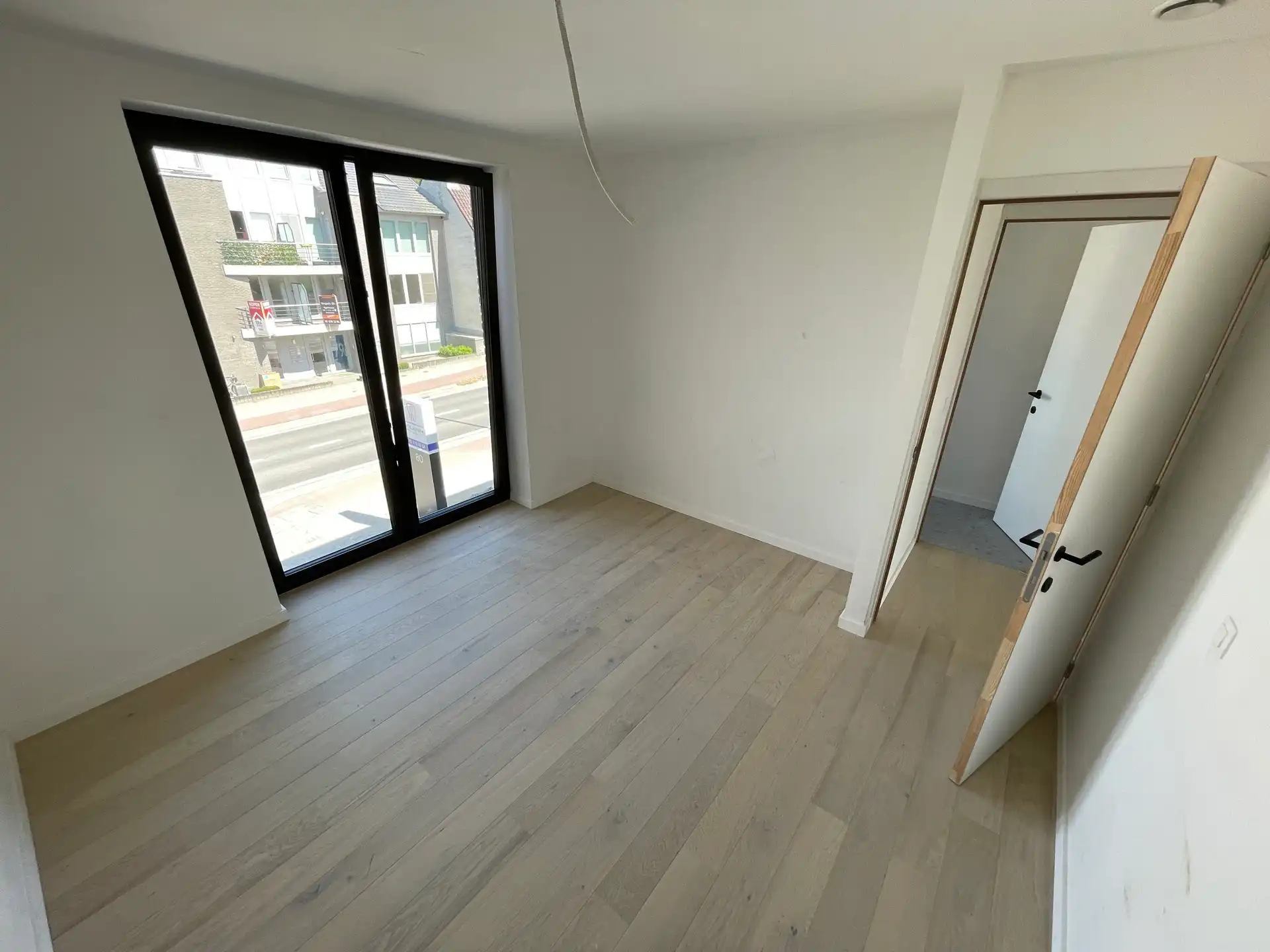 Recent appartement met 1 slaapkamer en groot terras foto 2