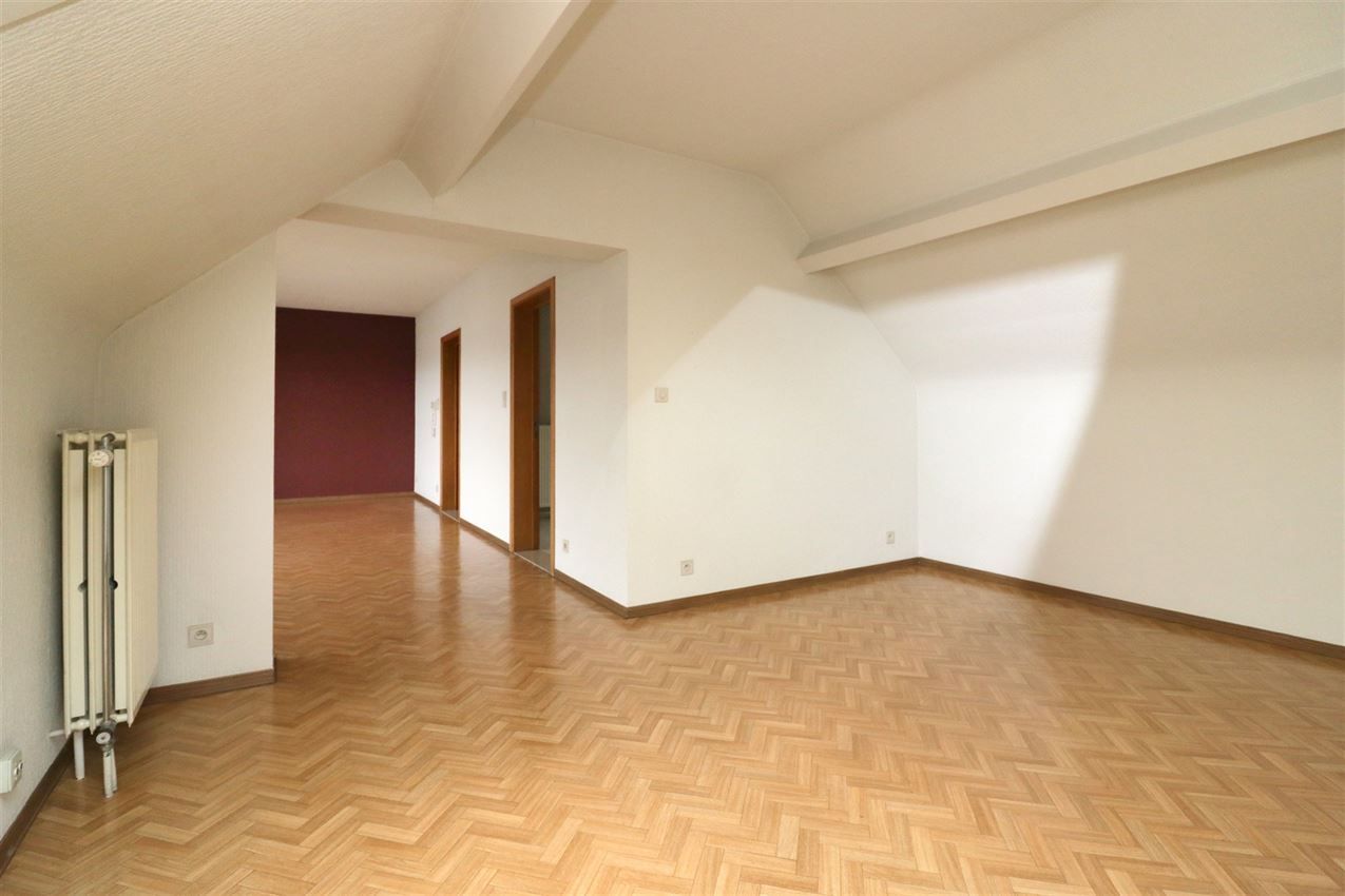 Centraal gelegen appartement met 3 slpk., garage en terras foto 6