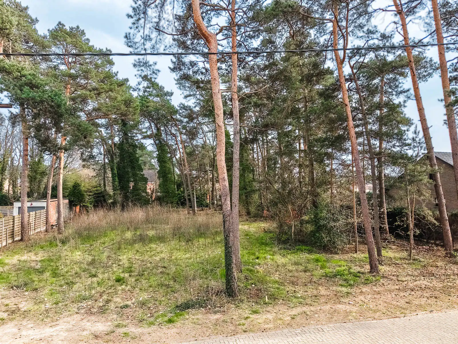 Residentiële bouwgrond in doodlopende straat foto 2