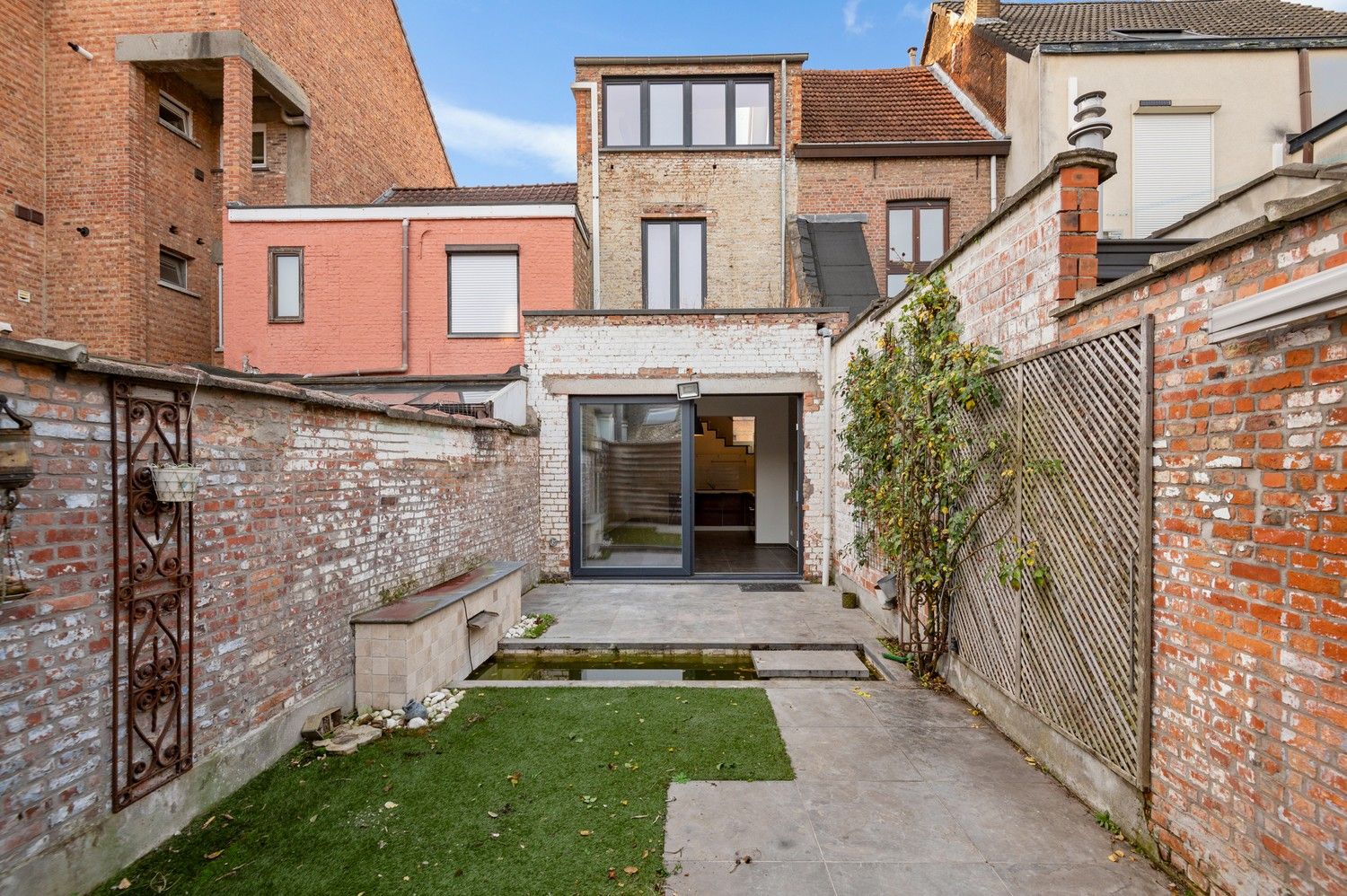 Instapklare woning met 2 slaapkamers en tuin te Lier! foto 15