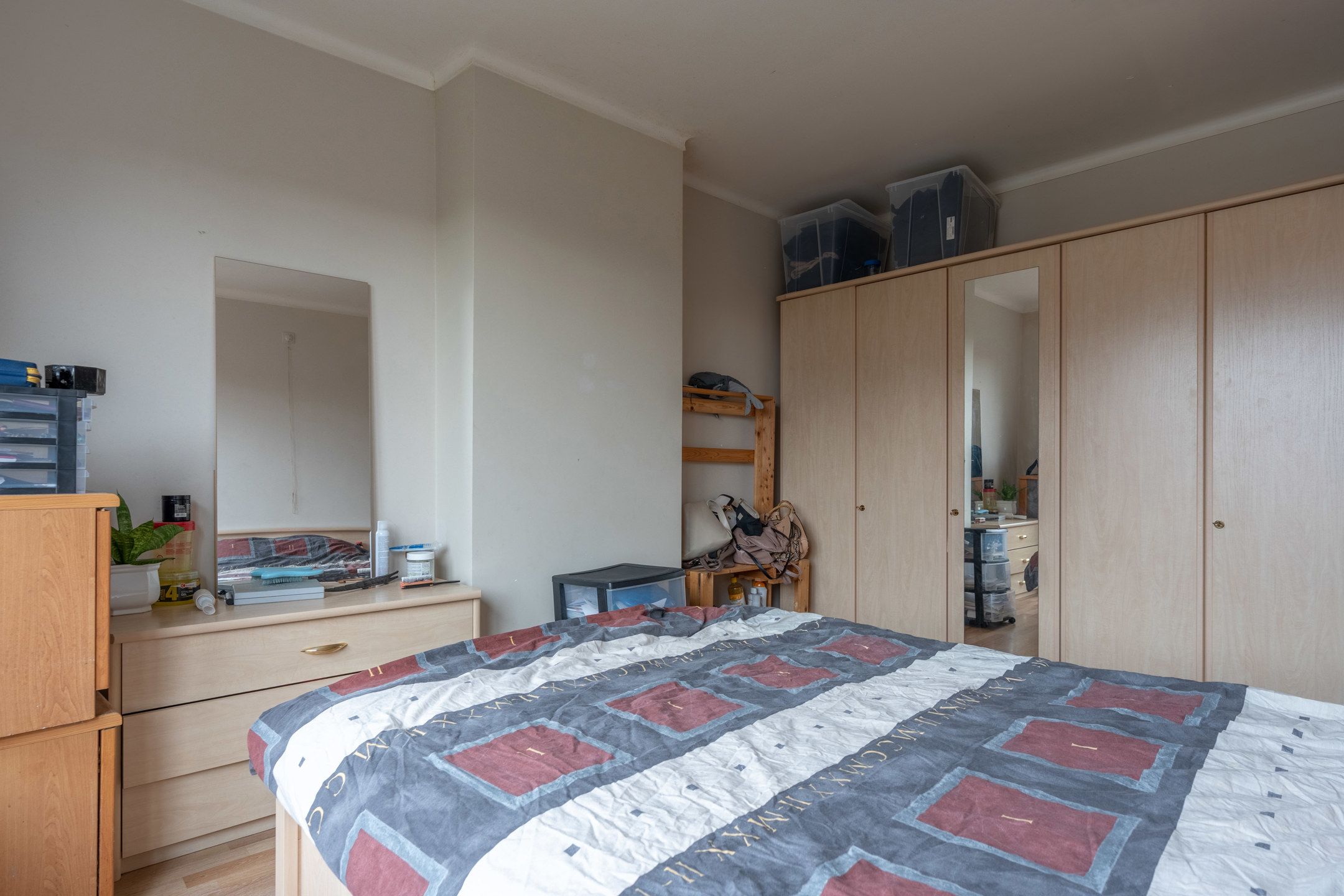 Op te frissen gezinswoning met 4 slaapkamers te Turnhout. foto 12