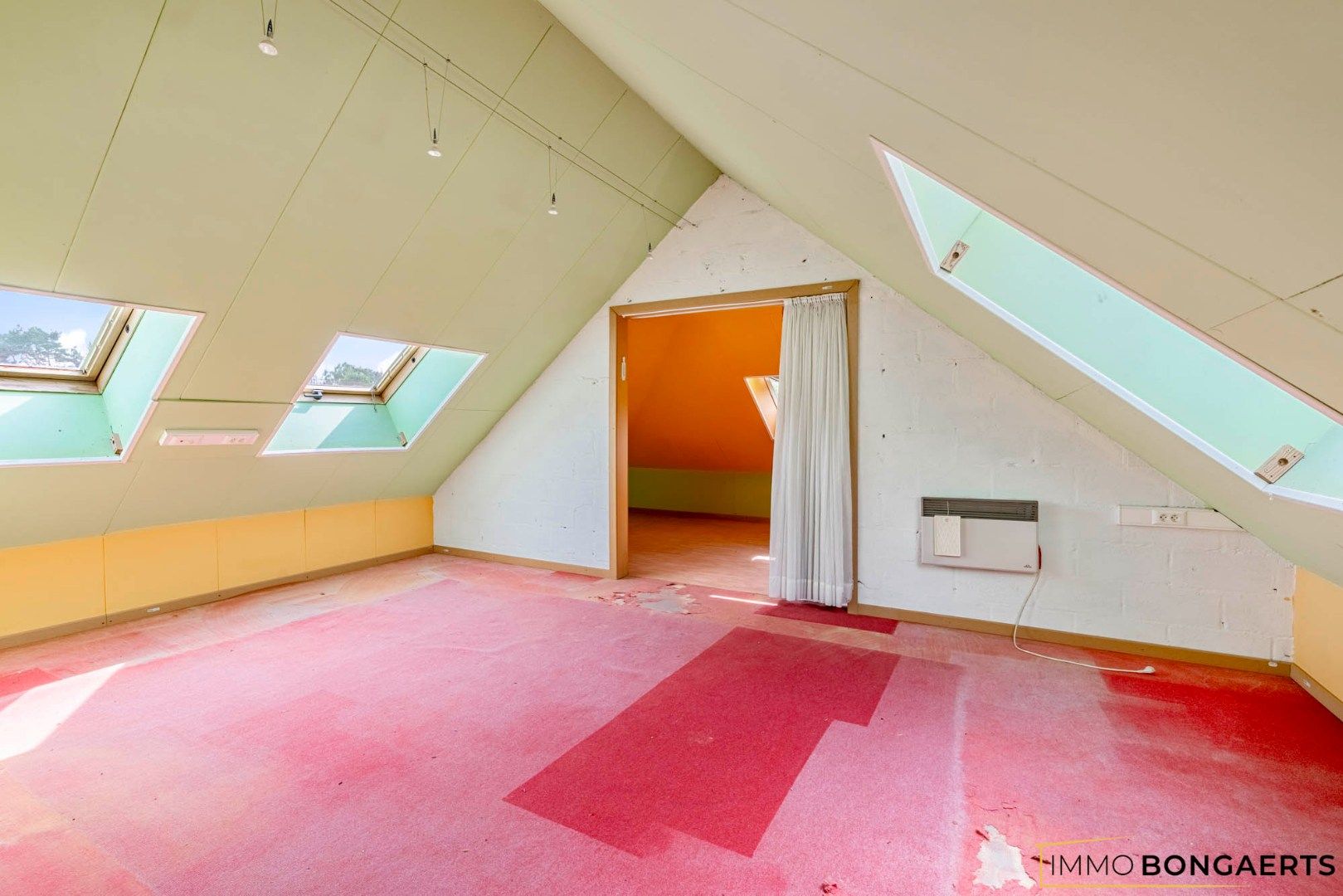 Rustig gelegen woning met 4 slaapkamers foto 28