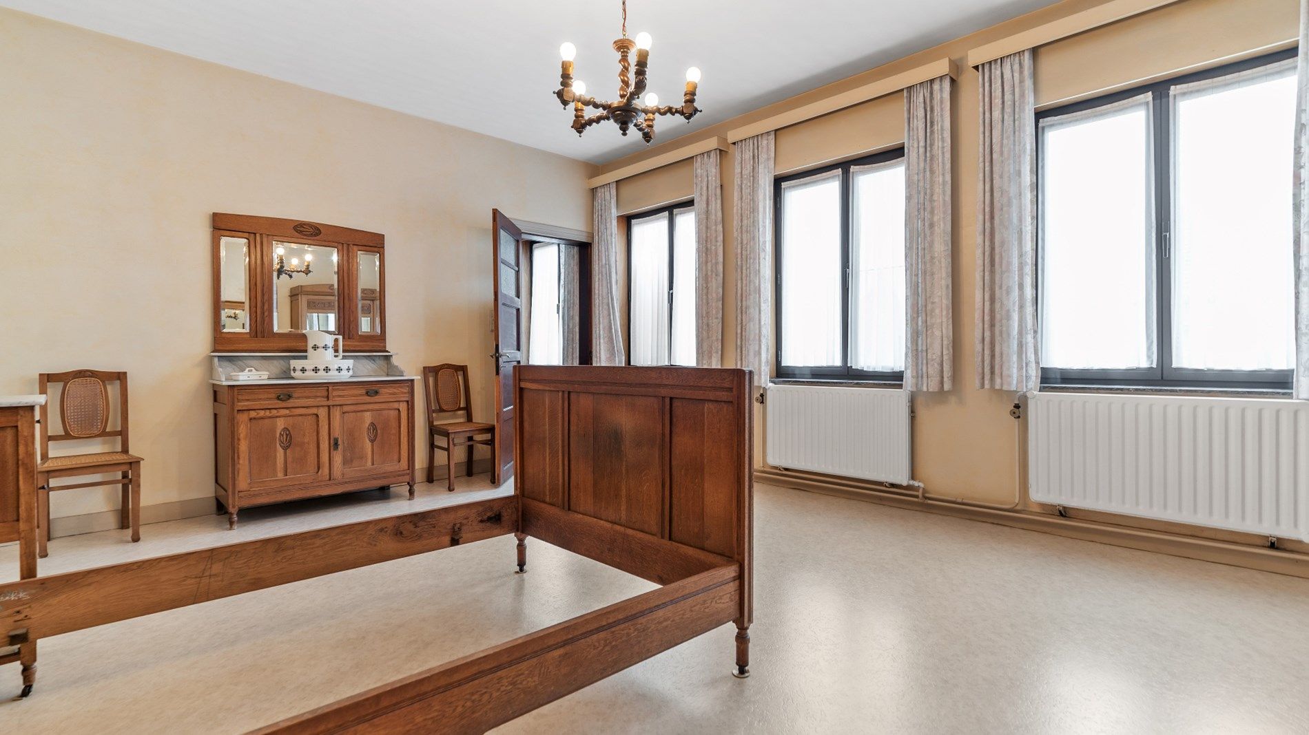 SINT JORIS WINGE - grote woning met grote tuin foto 21