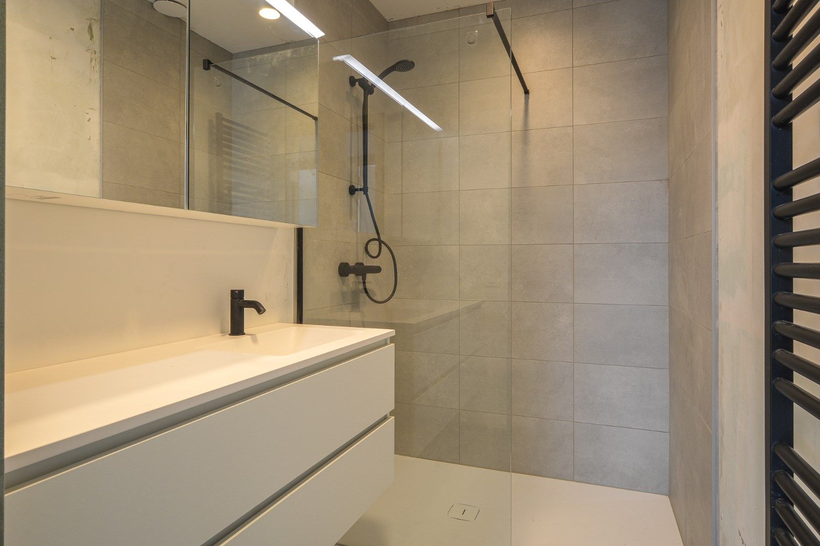 Luxueus nieuwbouwappartement te Oudenburg met 2 slaapkamers + garagebox foto 14