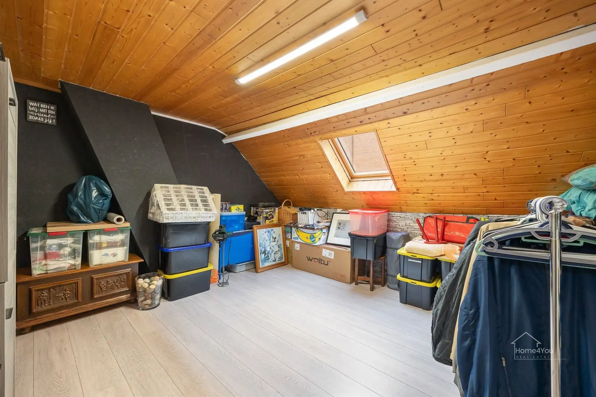 Gerenoveerde woning met vier slaapkamers in Merksem! foto 14
