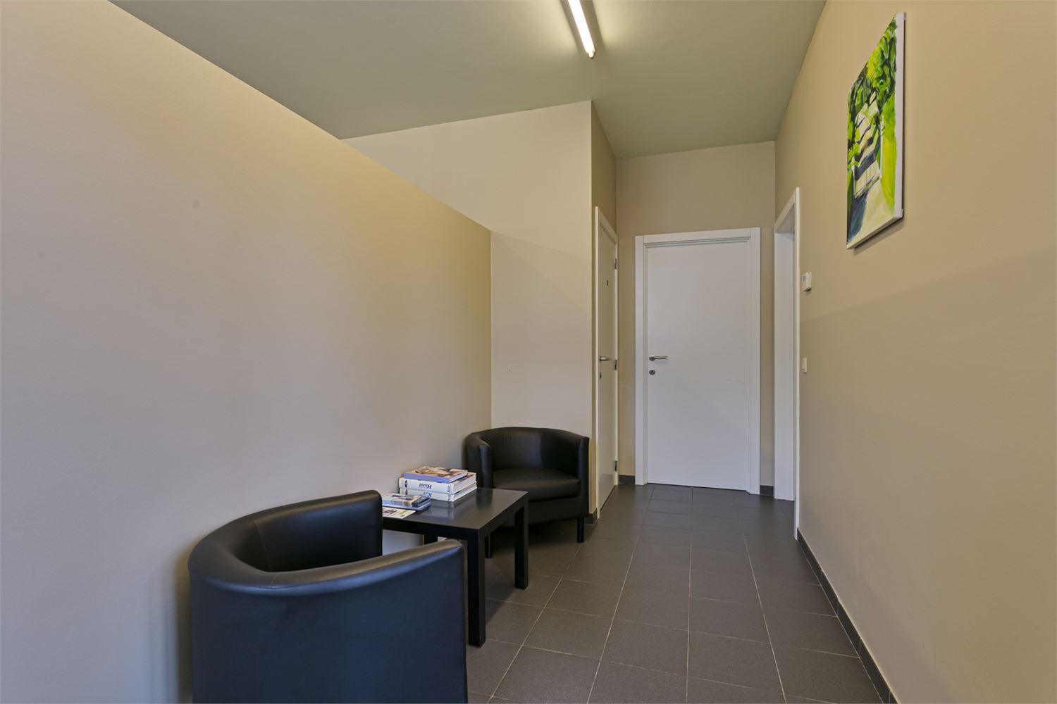 Praktijkruimte of kantoor op een centrale locatie vlakbij het centrum van Wommelgem met goede zichtbaarheid! foto 5