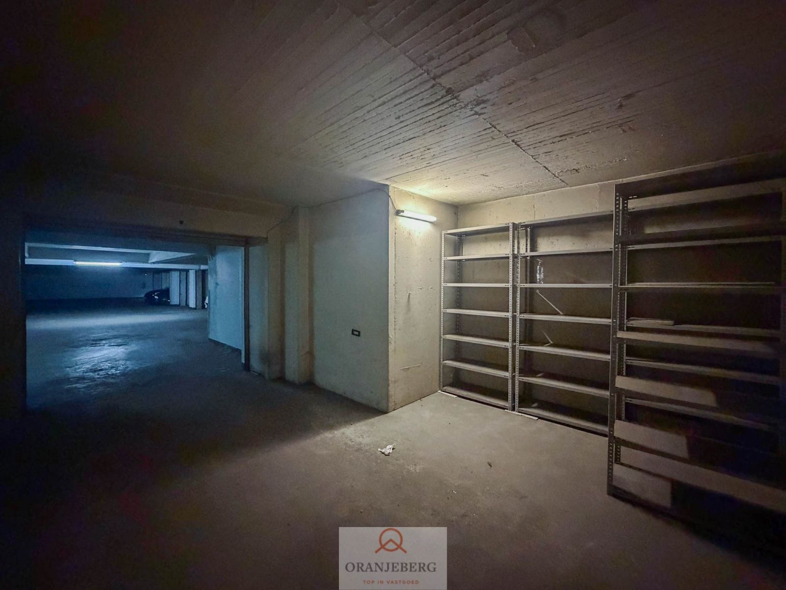 Garagebox te huur in hart van Gent op de kouter foto 3