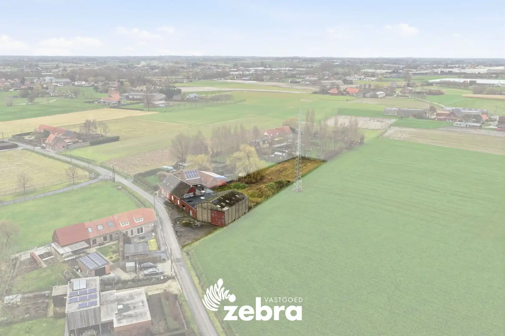 Woning met loods op landelijke ligging te Ingelmunster! foto {{pictureIndex}}