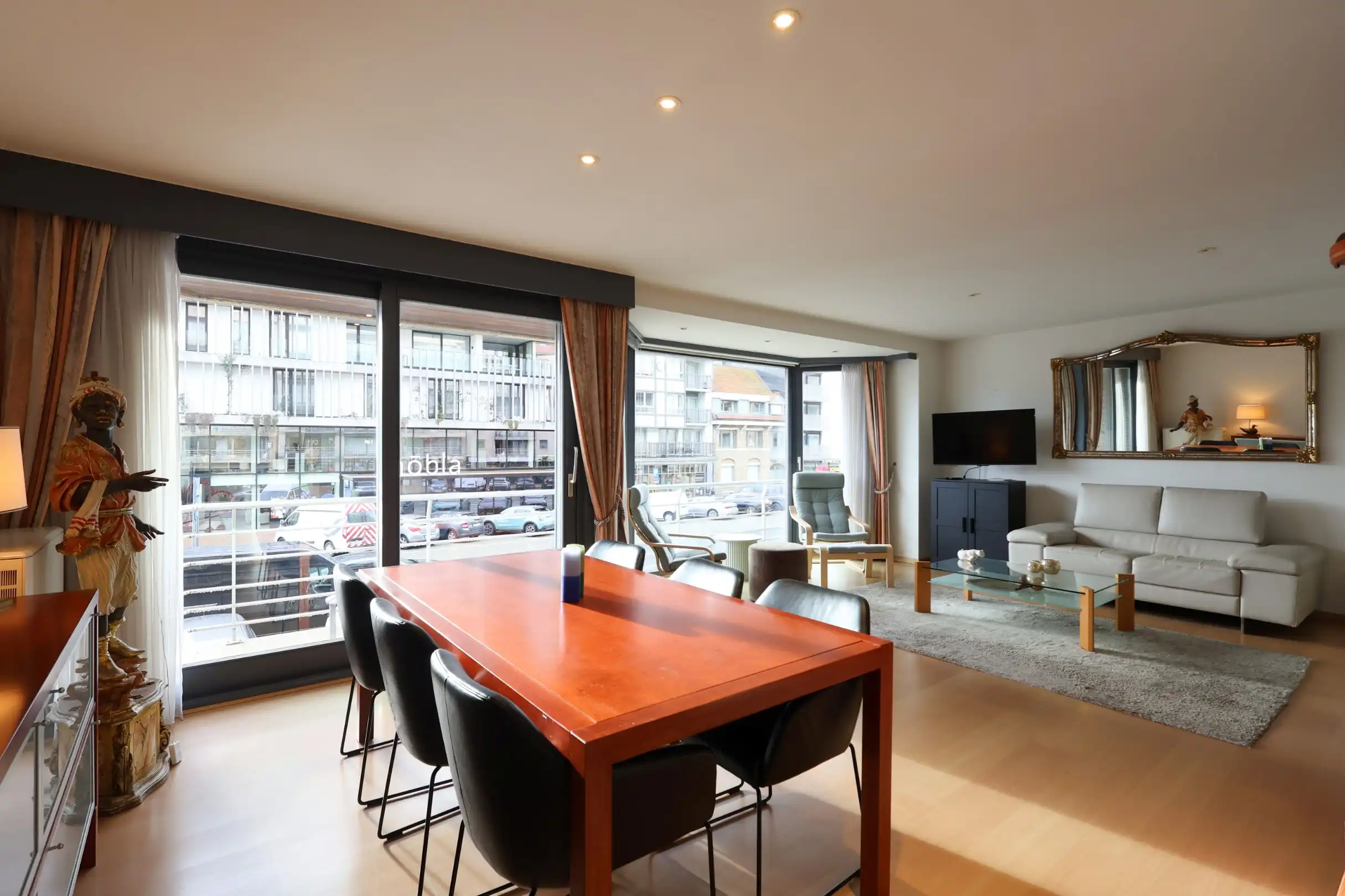 Zonnig en instapklaar 2-slaapkamerappartement op topligging in hartje Nieuwpoort-Bad foto 5