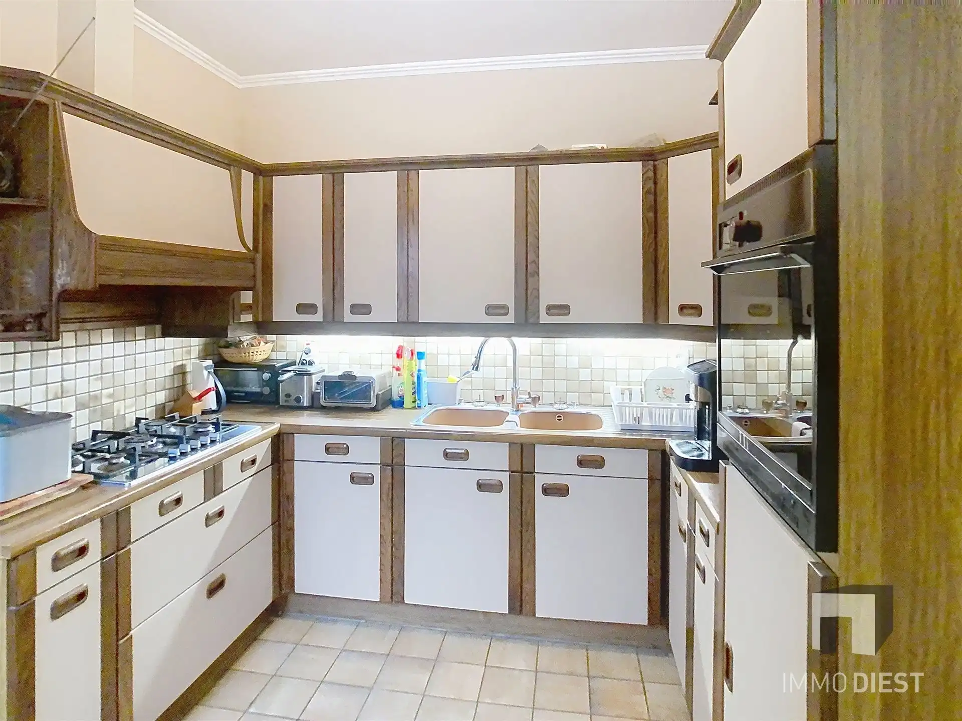 Stevige stadswoning met 4 slaapkamers in centrum Halen  foto 11