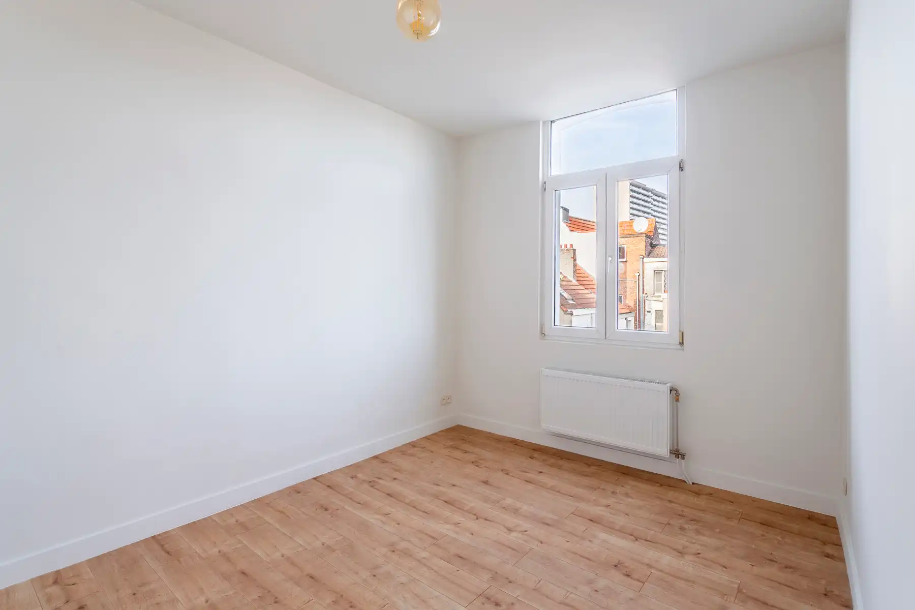 Bel-étage woning met inpandige garage nabij het Zuid foto 7