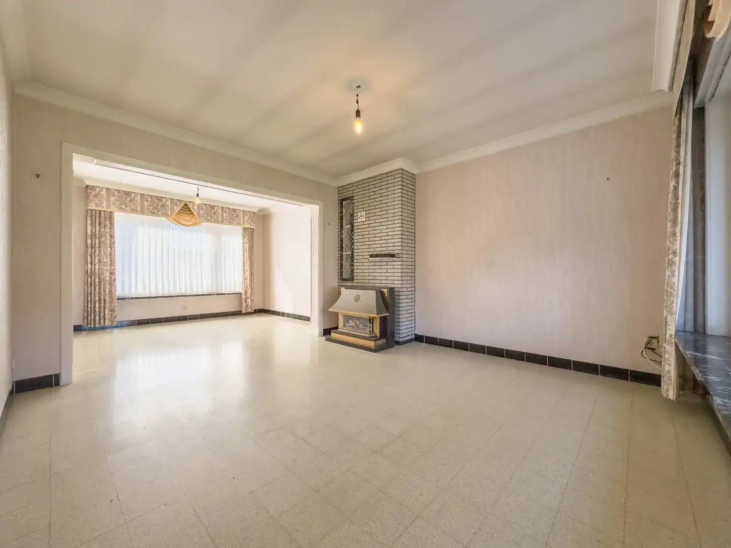 Rustig gelegen woning met garage te Kachtem foto 8