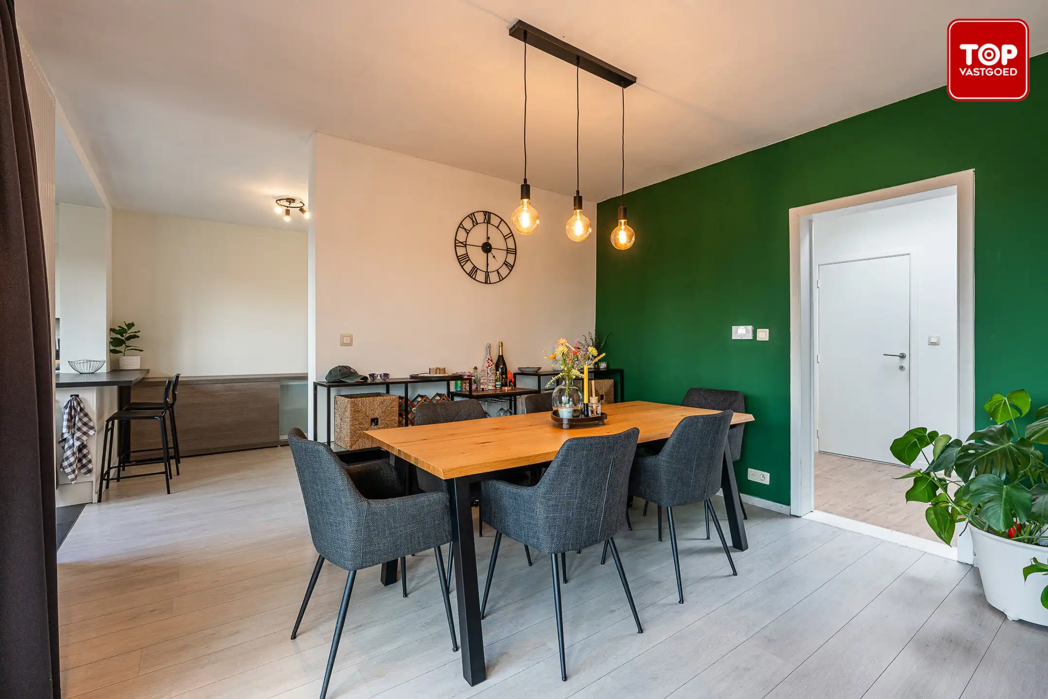 Instapklaar appartement met 3 slaapkamers en ruim terras foto 4