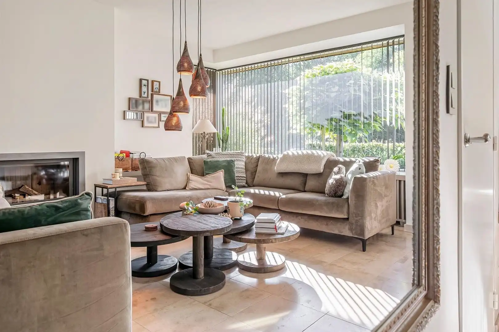 Statige woning met zwembad en 5 slaapkamers foto 7