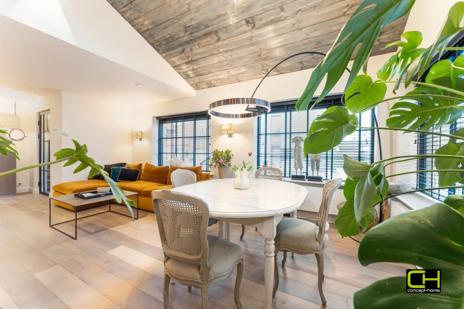 Volledig gerenoveerde woning in Vinderhoute te koop foto 5