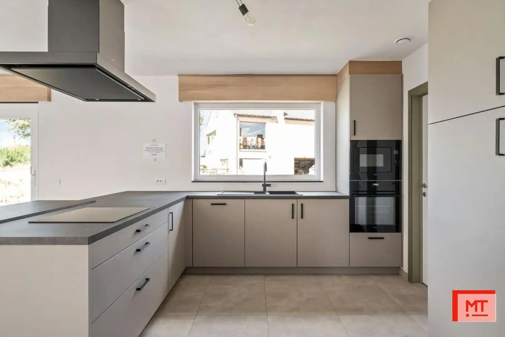 Halfopen nieuwbouwwoningen op een rustige locatie in Wervik foto 10