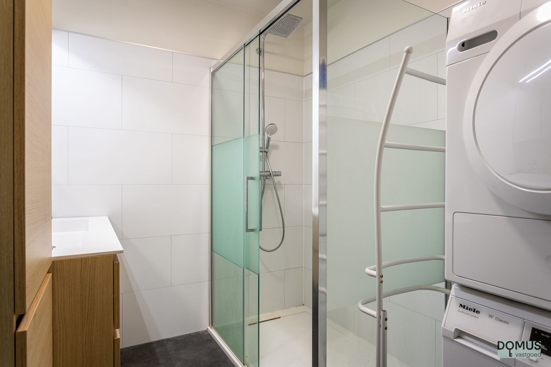 Prachtig lichtrijk appartement met adembenemend uitzicht foto 12