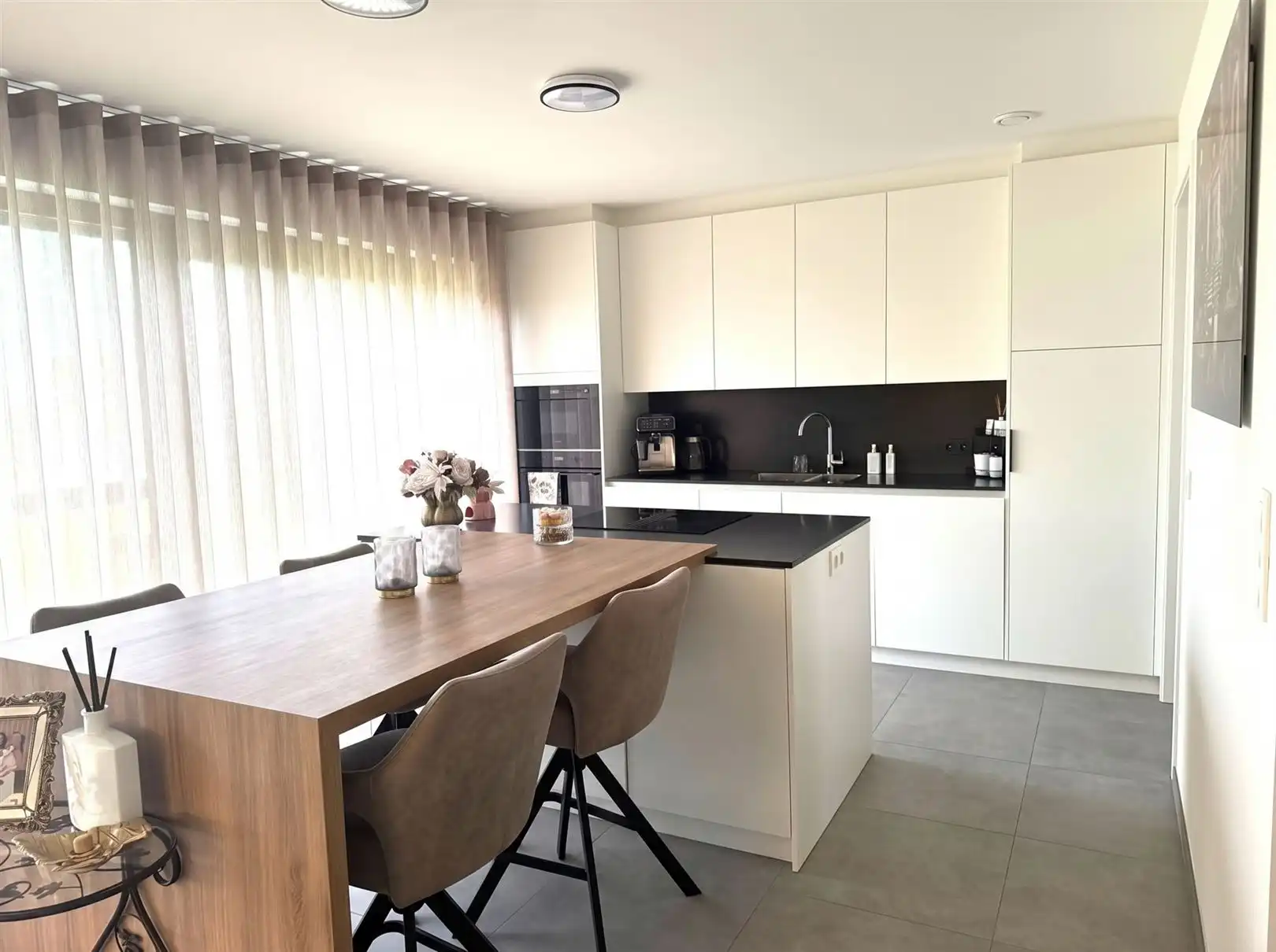 TE HUUR: Ruime open bebouwing met 3 slaapkamers te Pelt! foto 9