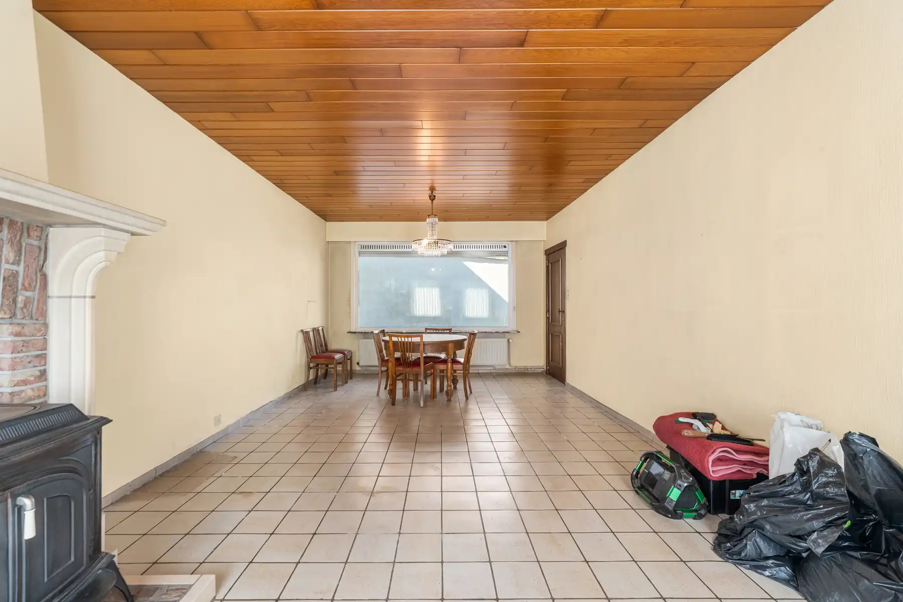 Ruime rijwoning in het stadscentrum foto 10