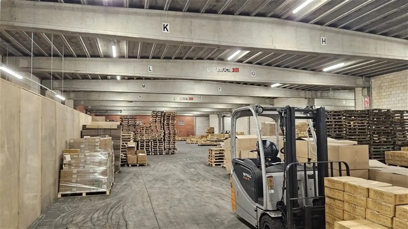 Semi-industrieel bedrijfsgebouw op toplocatie foto 8