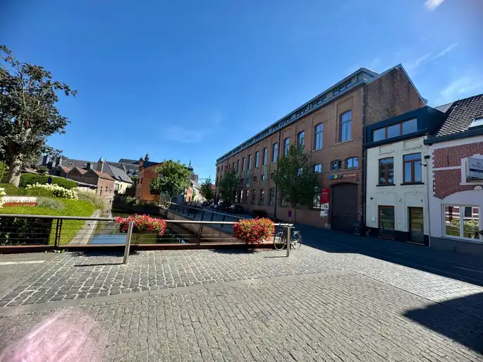 ZEER TOFFE WONING MET PRACHTIGE LIGGING AAN DE DEMER TE DIEST! foto 12