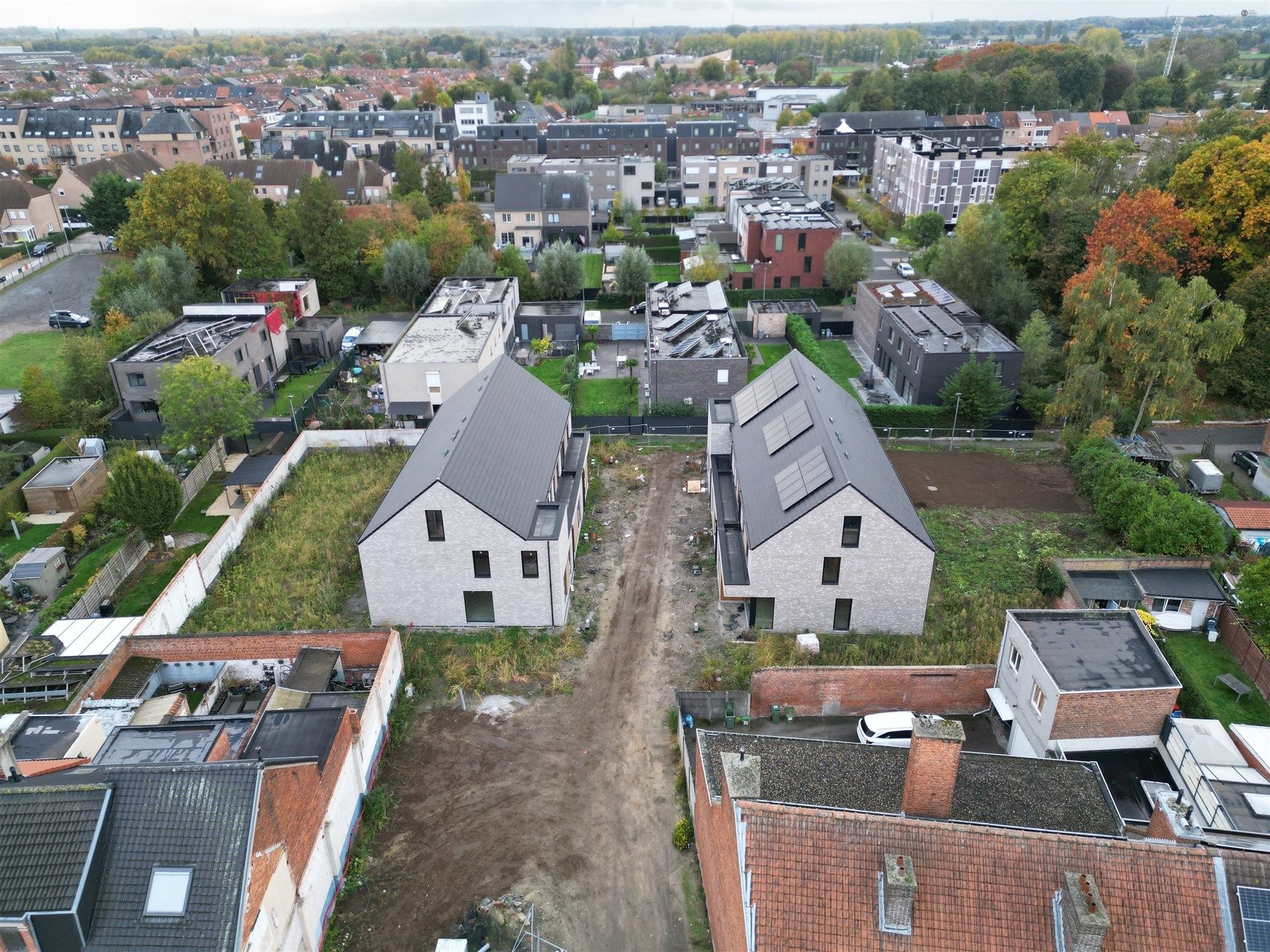 Mooi afgewerktee HOB in een rustige straat foto 9