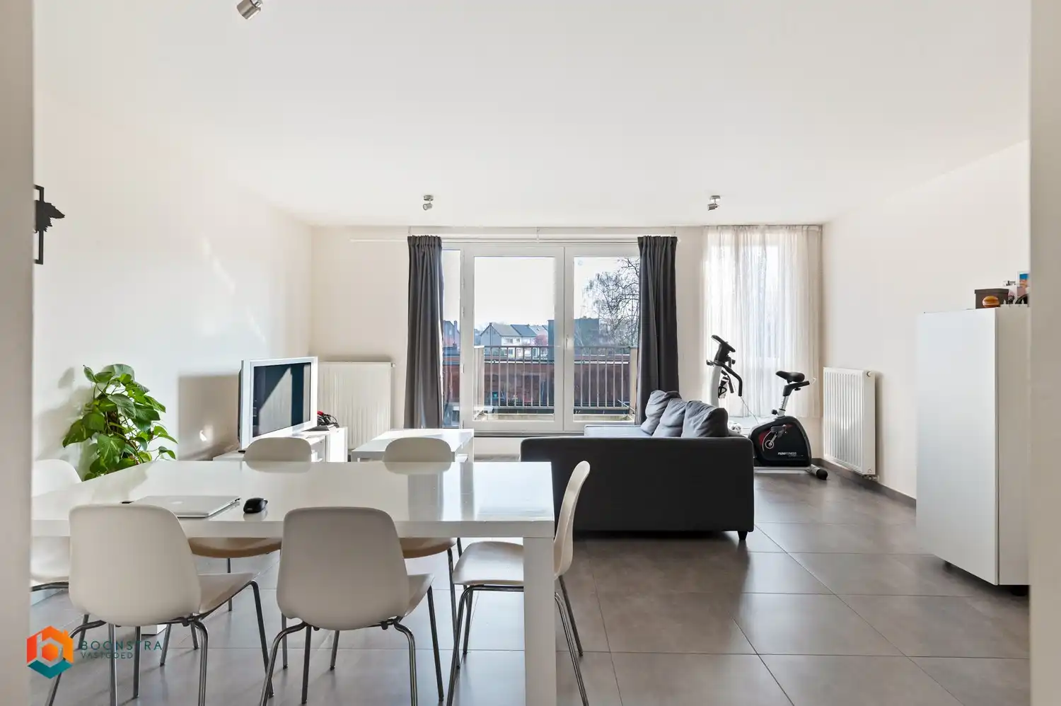 Prachtig app. met 2 slpkrs en terras foto 8