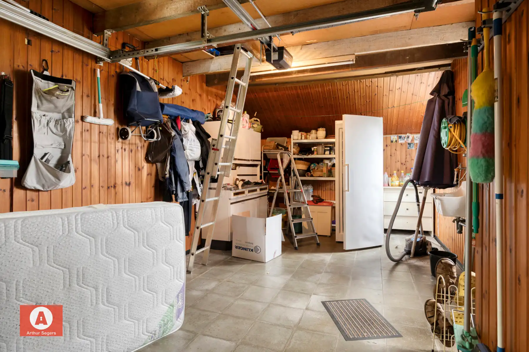 !!! IN OPTIE !!! Op te frissen woning in rustige wijk  foto 24