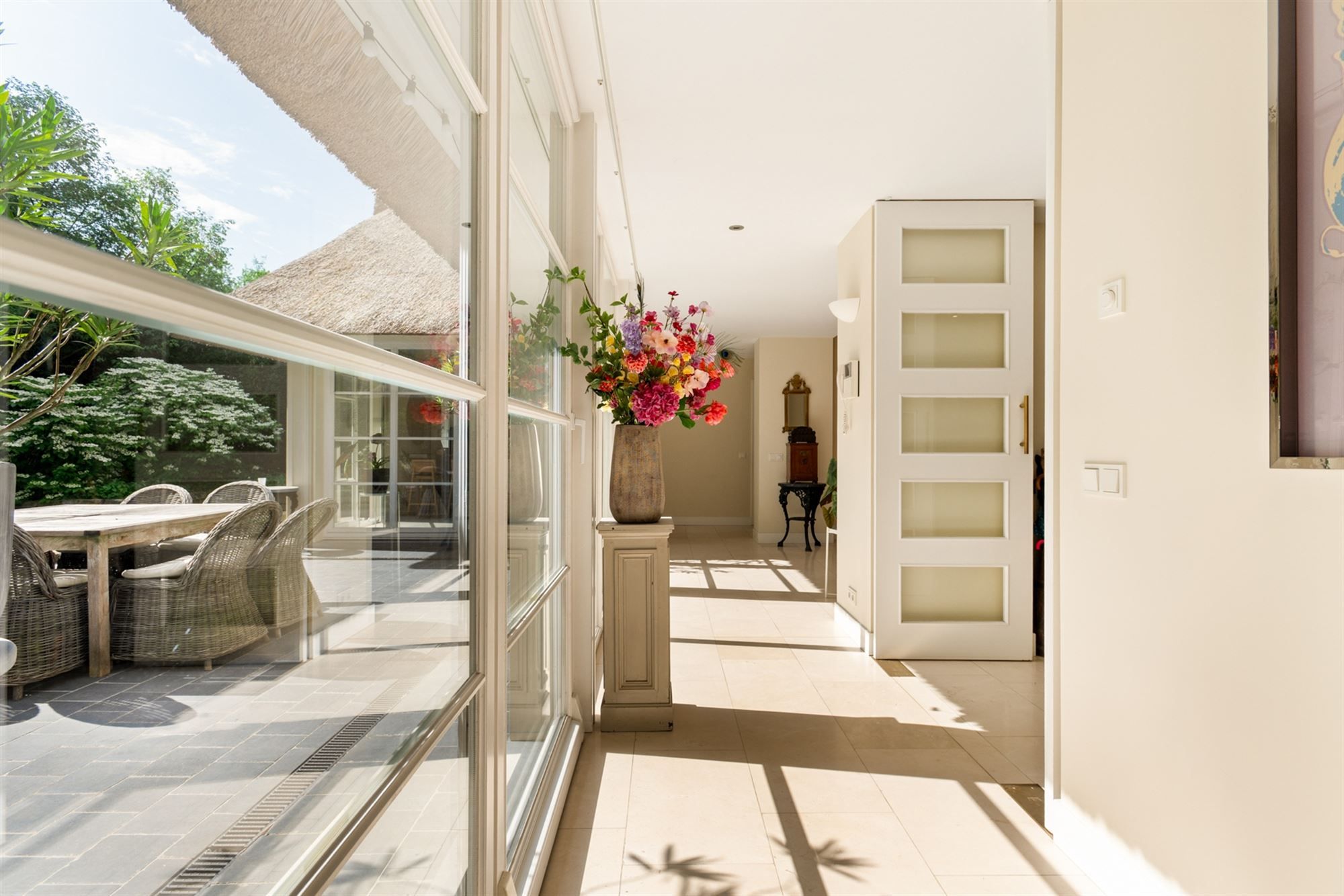 Exclusieve rietgedekte villa op 5.717 m² grond. foto 12