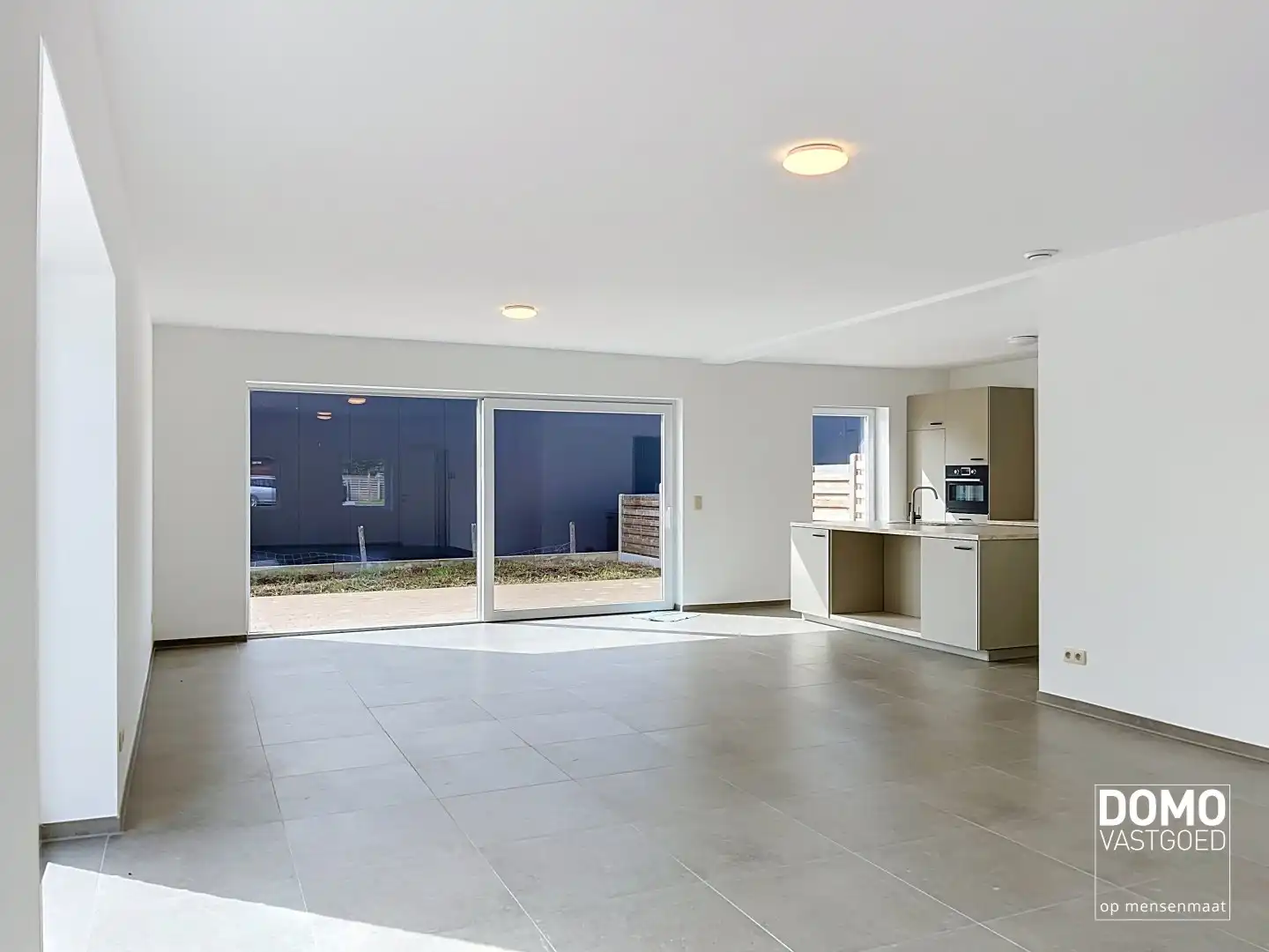 MODERNE NIEUWBOUWWONING MET 3 SLAAPKAMERS TE KORTENAKEN foto 3