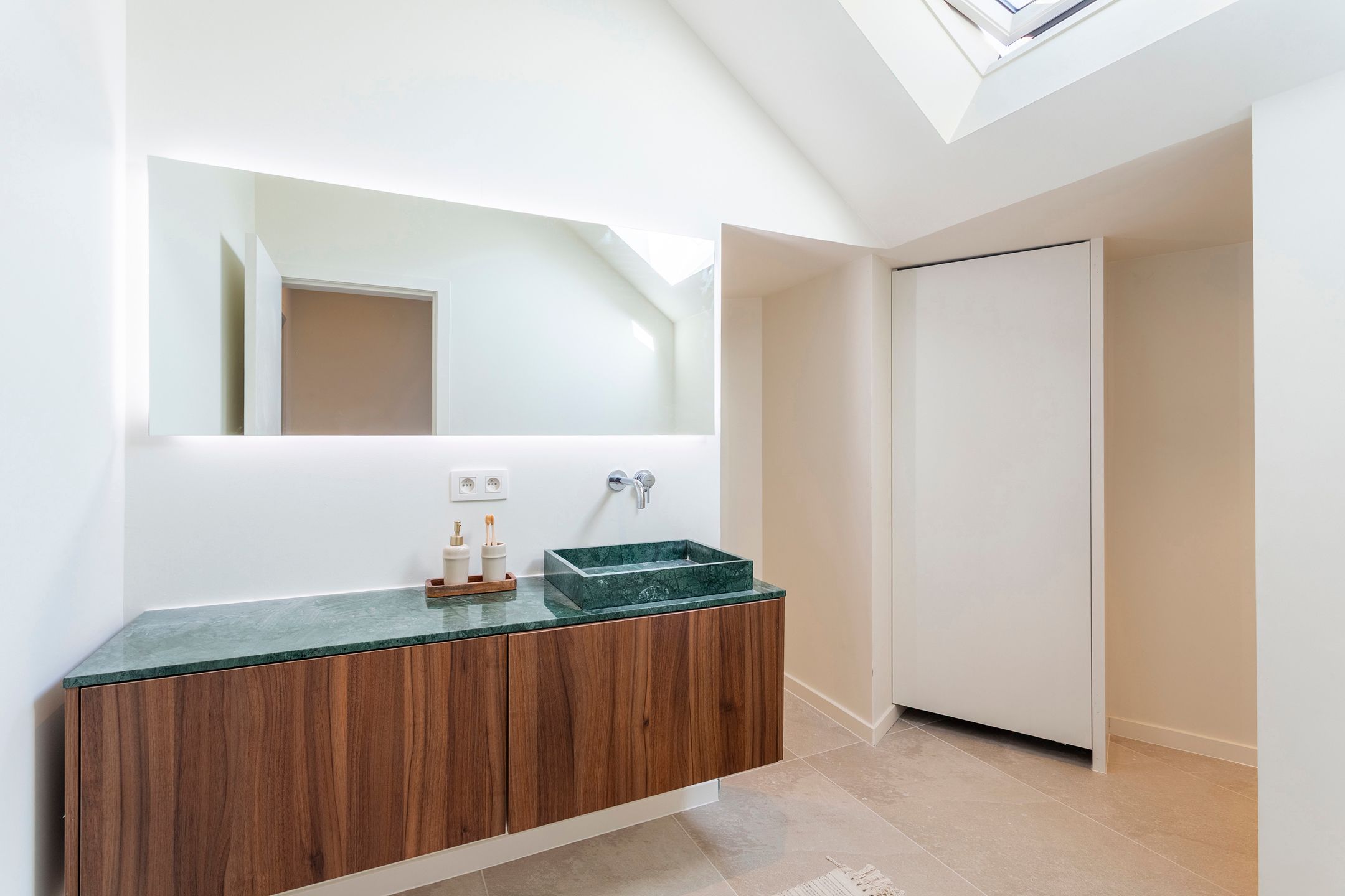top notch gerenoveerde woning met garage vlakbij het Zuid foto 24