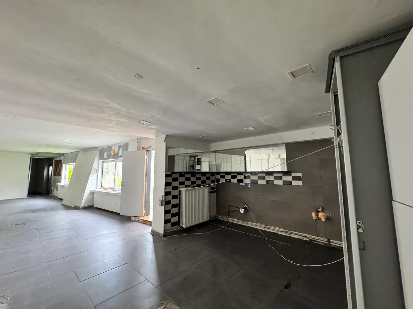 Te huur handelspand in het centrum van Wilrijk  foto 12