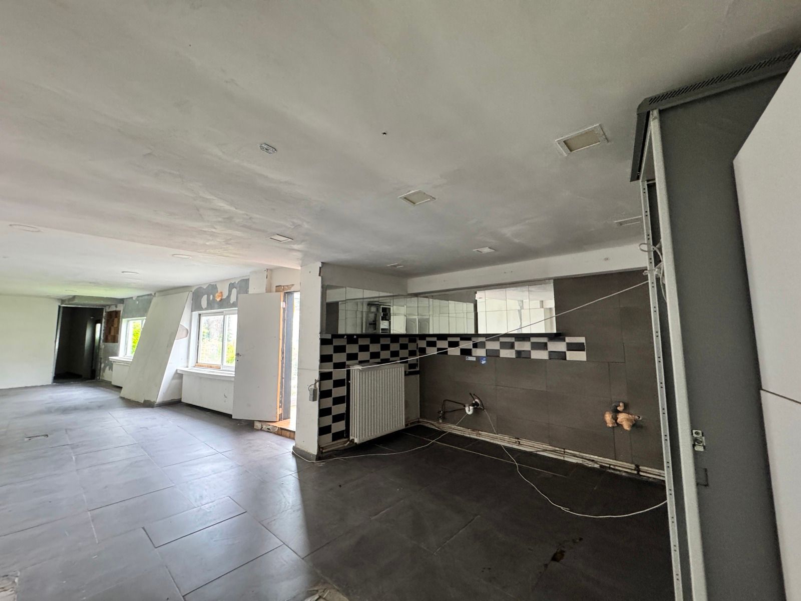 Te huur handelspand in het centrum van Wilrijk  foto 12