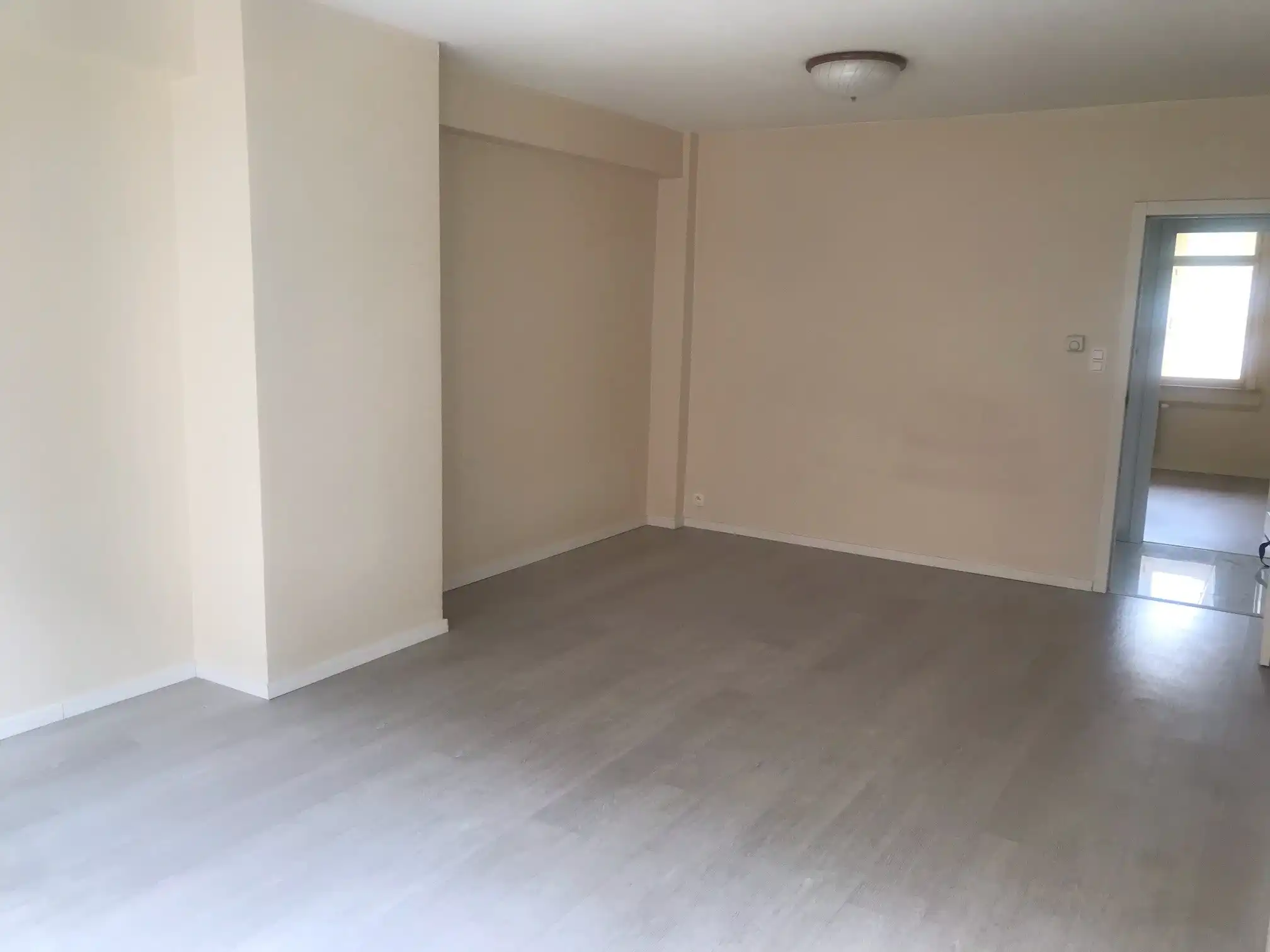 Een aangenaam appartement met 2 slaapkamers in Gent foto 3