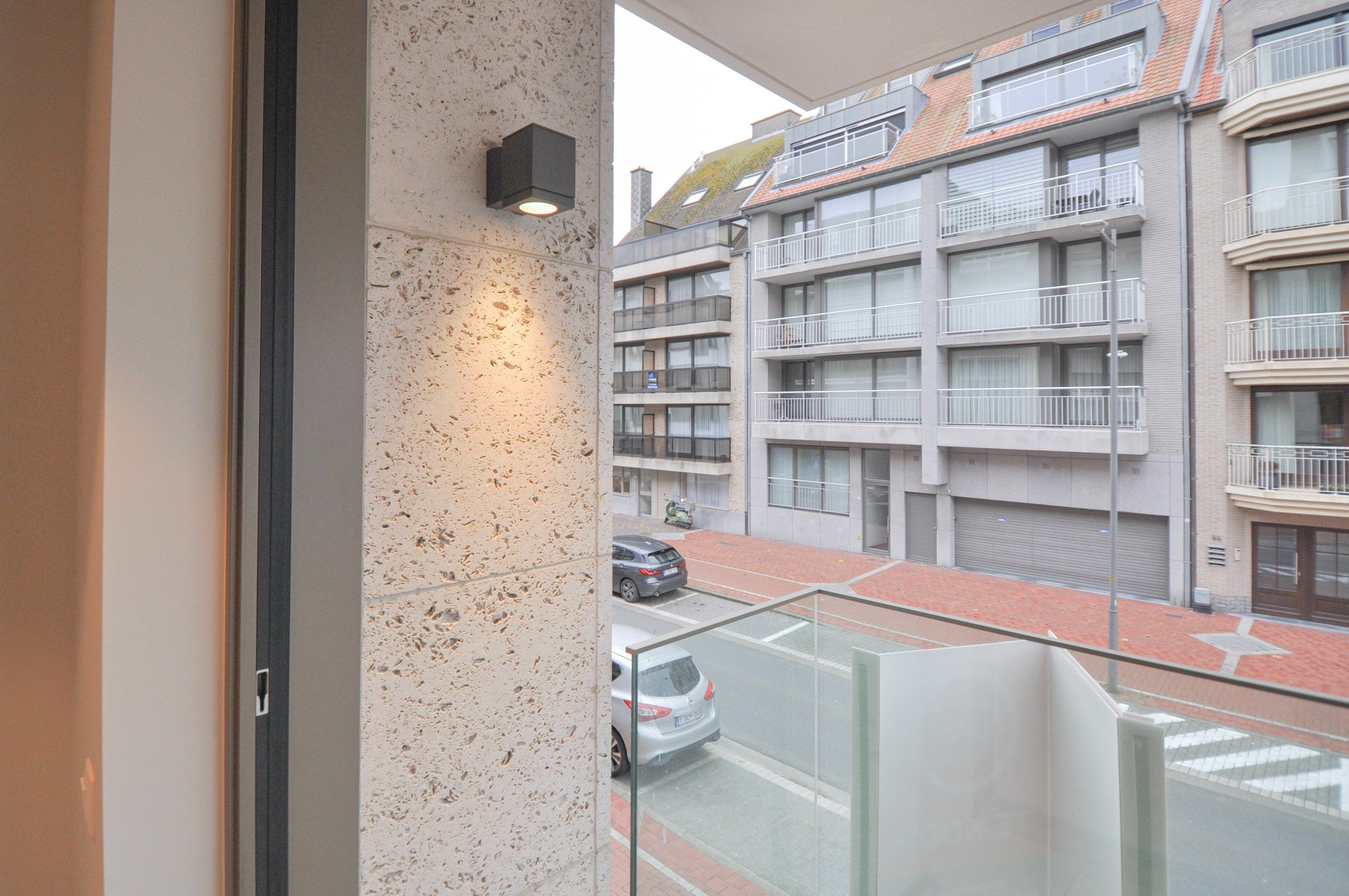 Nieuwbouwappartement met terrassen gelegen in de Paul Parmentierlaan. foto 7