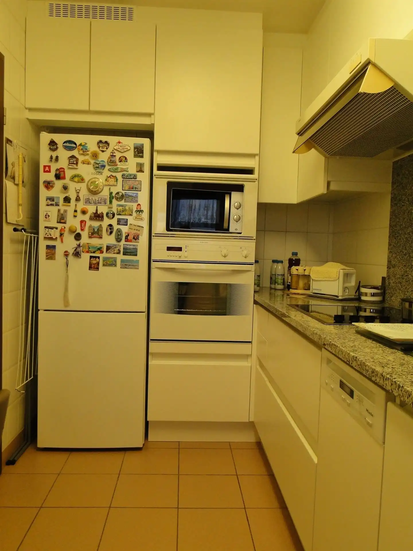 Gemeubeld appartement met 3 slaapkamers (8°verdieping A) foto 7