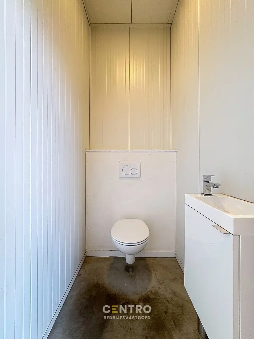 Recent bedrijfsbouw (°2021) op 1.930m2 verhard terrein te Eede! foto 11