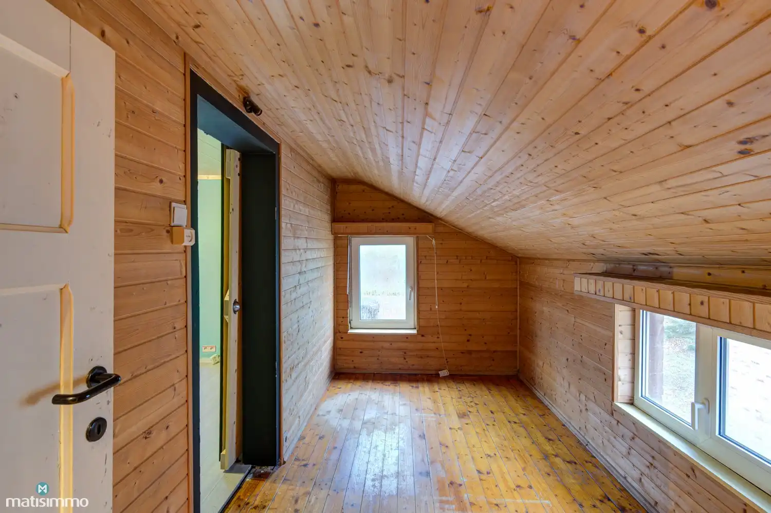 TE RENOVEREN WONING OP UITGESTREKT PERCEEL  IN HET RUSTIGE EN GROENE AS foto 20