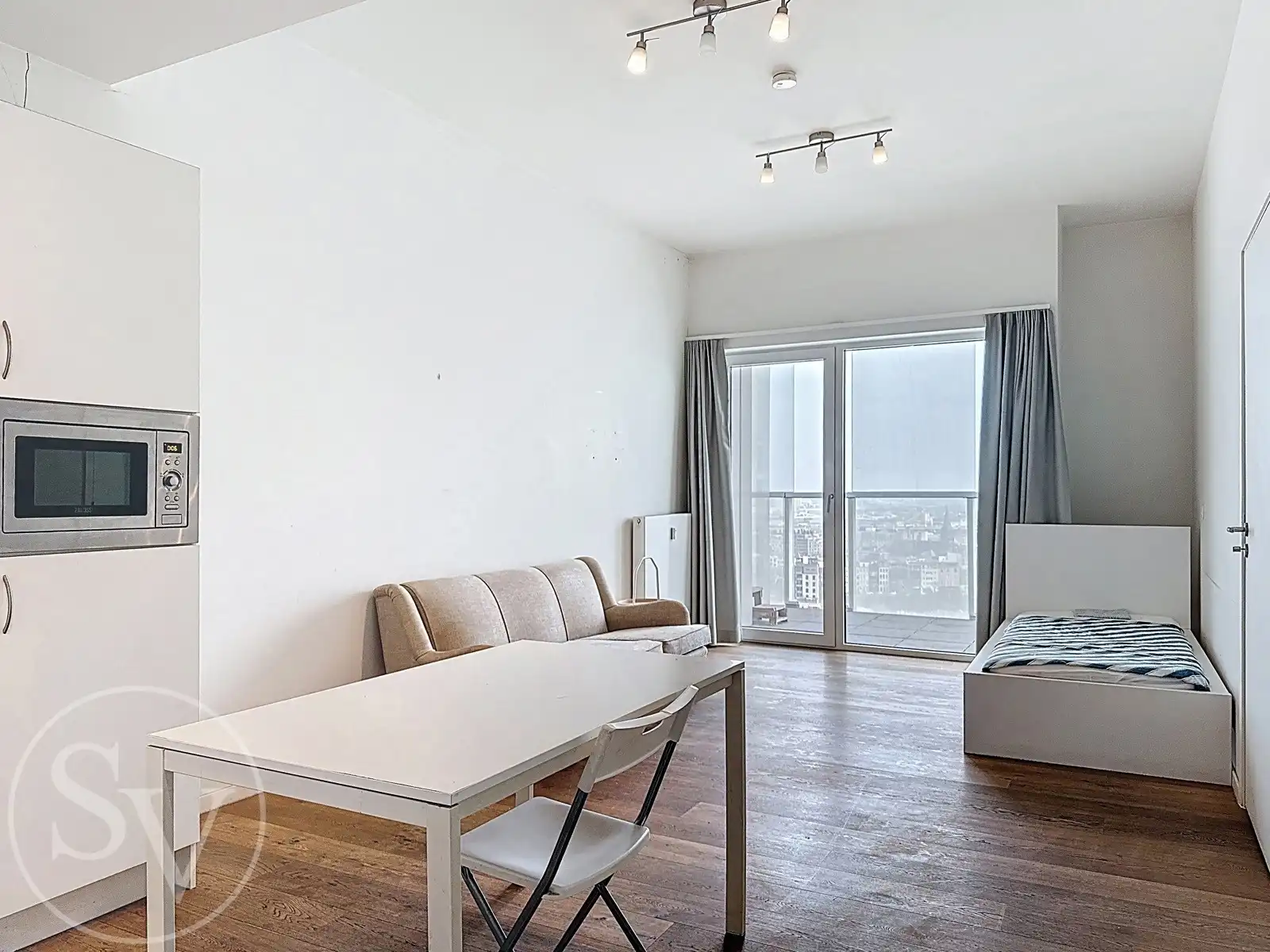 Appartement te koop foto {{pictureIndex}}