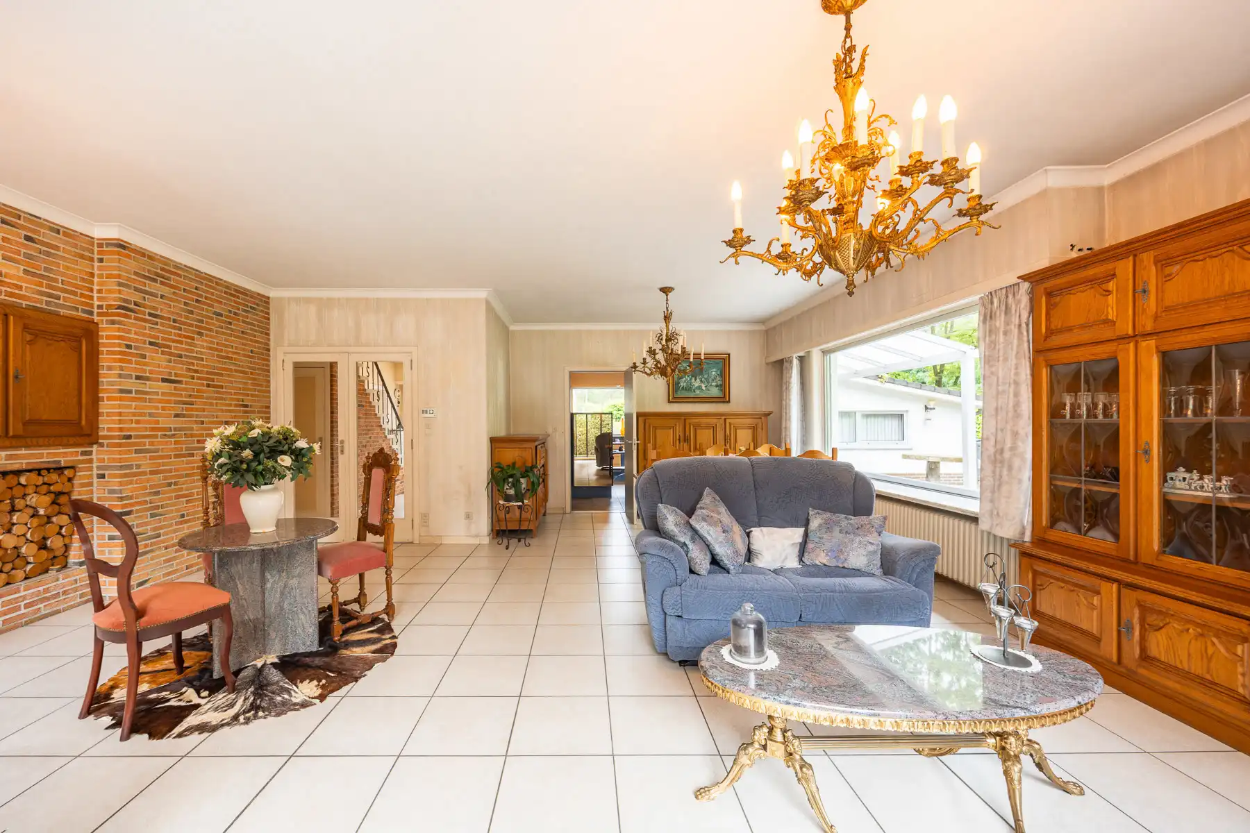 Karaktervolle villa met veel potentieel op een riant perceel foto 6