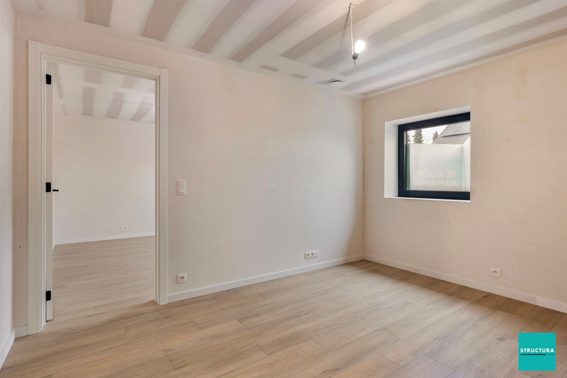 Nieuwbouwwoning met loods en 4 (+1) slaapkamers foto 15