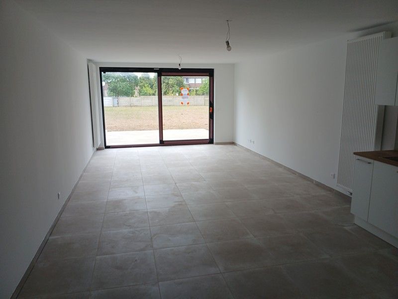 Gelijkvloers nieuwbouw appartement met terras en tuin gelegen in het centrum van Opglabbeek foto 3